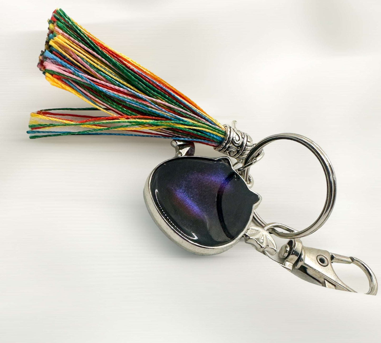 Haunted Halloween Flying Bat Keychains: Spooky Accessories for All
