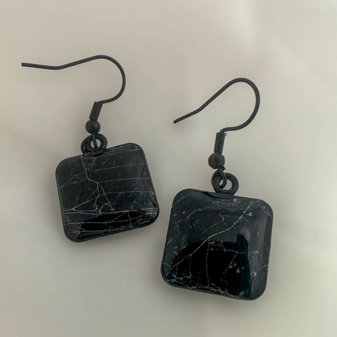 Spider Web Earrings: Gothic Elegance Meets Nature's Beauty