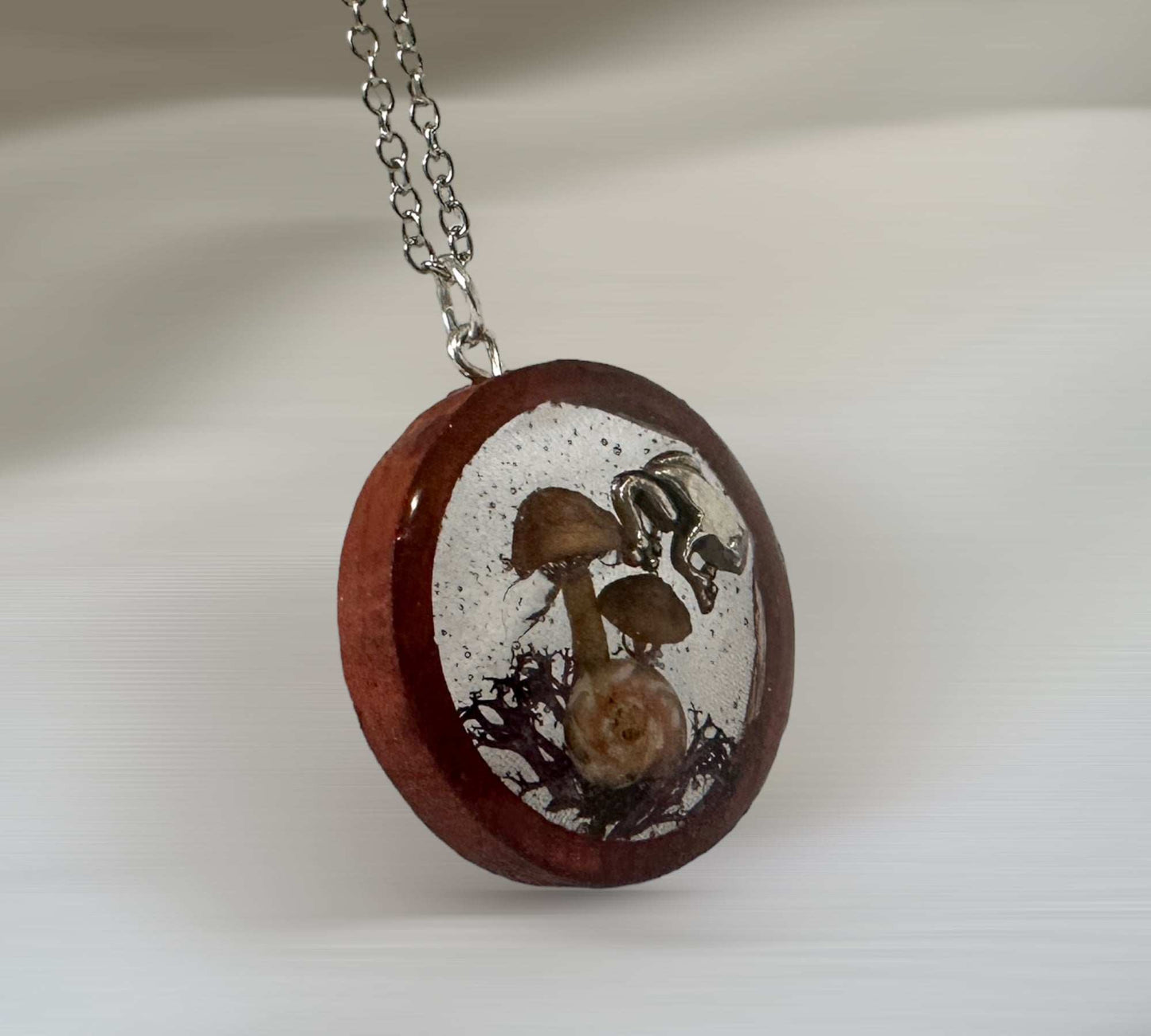 Nature-Inspired Wooden Round Pendant - Frogs and Shrooms